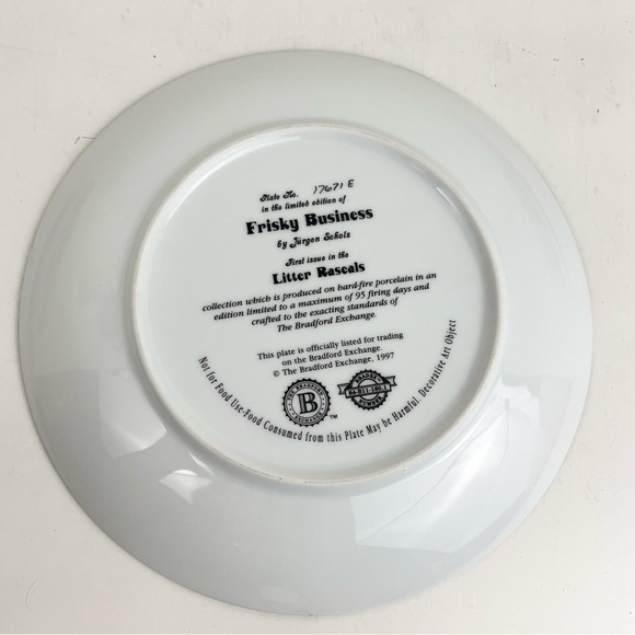 Vintage “Frisky Business” Litter Rascals Collectors Plate - Picture 6 of 7